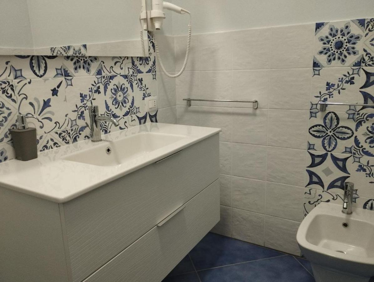 Hotel La Giara ザンブローネ エクステリア 写真